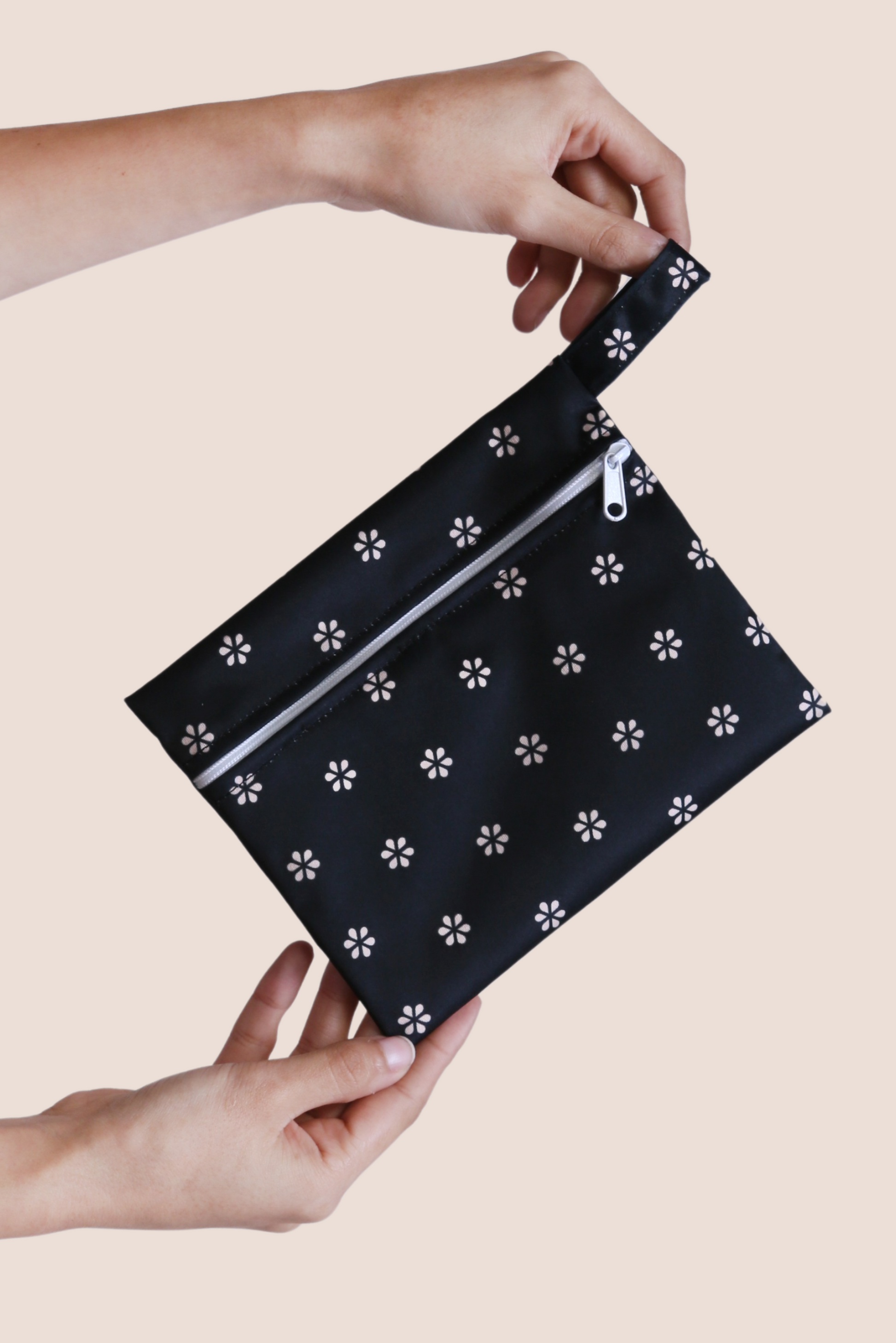 Wet Bag | Schwarz front general